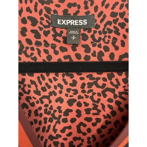 Express Women’s Animal Print Blouse Size SP Maroon Black Long Sleeve Petite - Picture 3 of 8